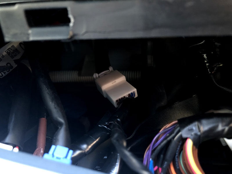 Lexus ES350 2014 radio connector