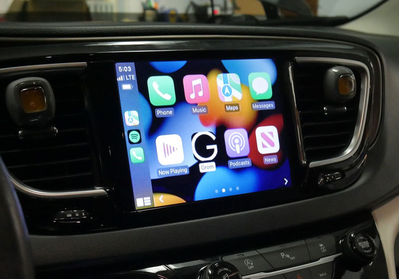 CarPlay on the OEM Chrysler Dodge Jeep Stereo with VLine VL2